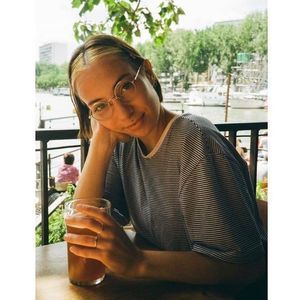 Meet your Posher, Camille